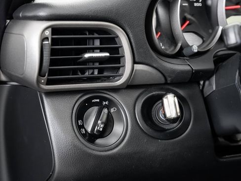 Used 2006 Porsche 911 Carrera image 10