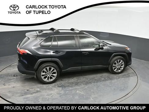 Used 2021 Toyota RAV4 XLE Premium image 33
