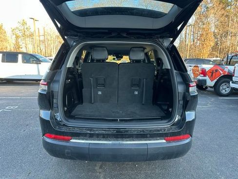 Used 2022 Jeep Grand Cherokee L Limited image 12