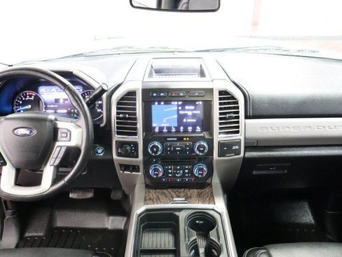 Used 2017 Ford F350 4x4 Crew Cab Super Duty image 7