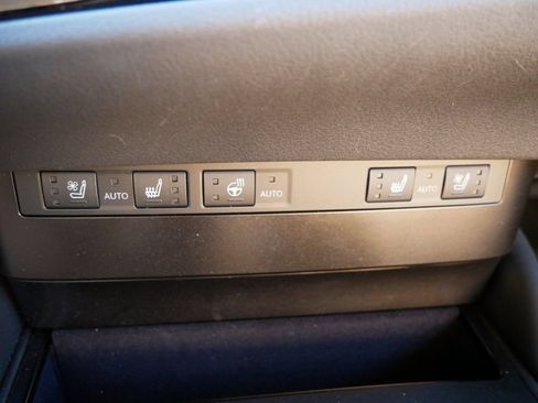 Certified 2024 Lexus ES 250 w/ Premium Package AWD/4WD image 23