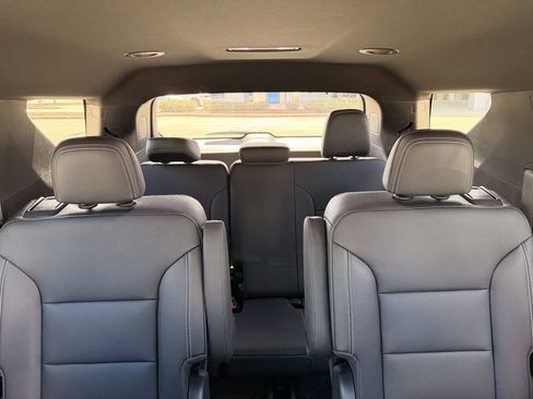 New 2026 Chevrolet Traverse LT image 18