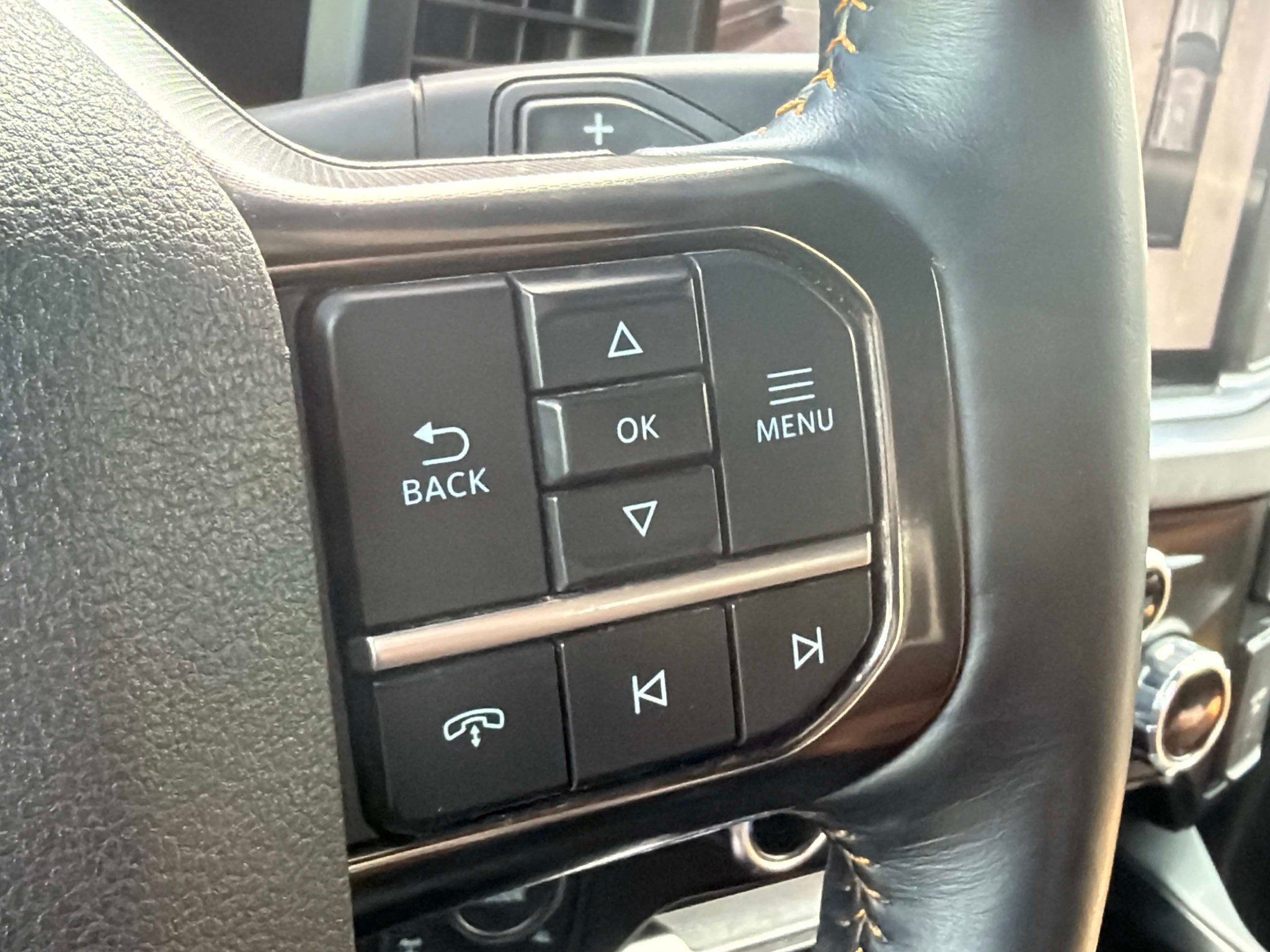 Used 2024 Ford F350 Platinum AWD/4WD image 45