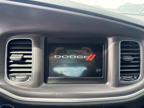 Used 2022 Dodge Charger SXT RWD image 24