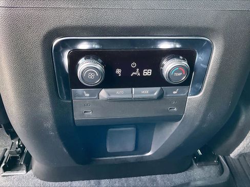 Used 2025 GMC Yukon XL Elevation w/ LPO, Yukon Black Package image 31