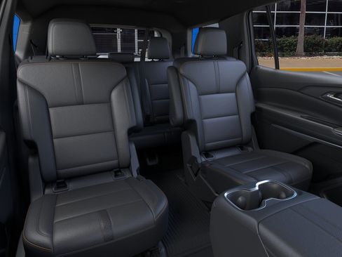 New 2026 Chevrolet Traverse High Country w/ LPO, Floor Liner Package image 17