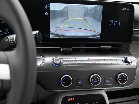 Used 2026 Hyundai Kona SE image 11