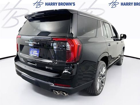 New 2026 GMC Yukon Denali Ultimate w/ LPO, Floor Liner Package AWD/4WD image 35