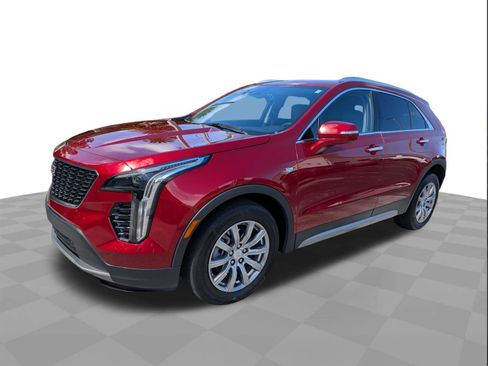 Used 2023 Cadillac XT4 Premium Luxury w/ Cold Weather Package FWD image 8