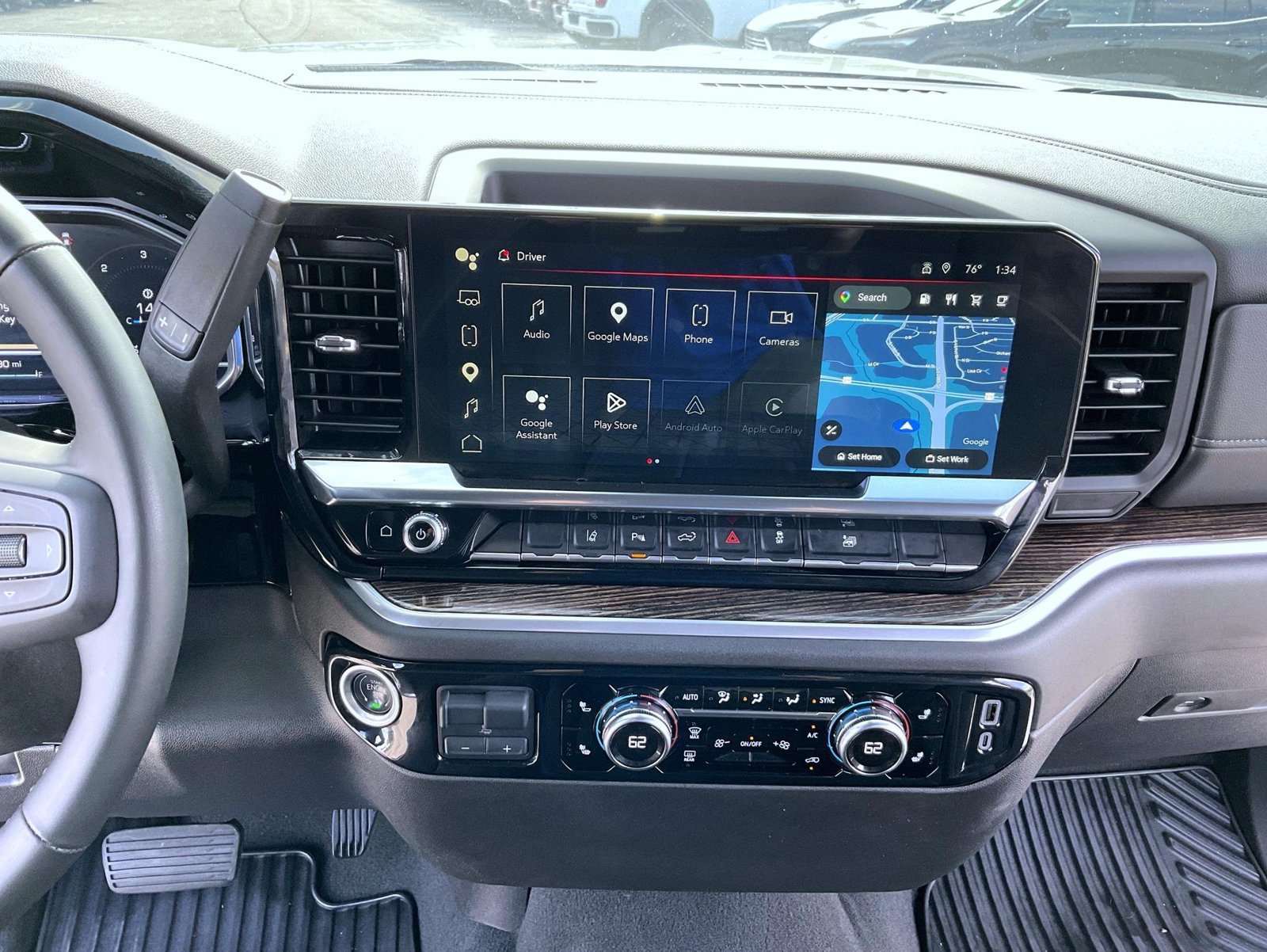 Used 2024 GMC Sierra 3500 SLE w/ SLE Value Package AWD/4WD image 17