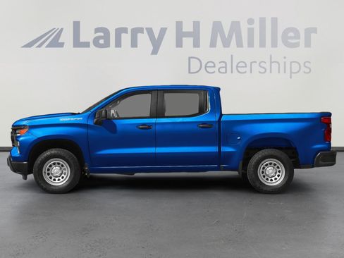 Used 2023 Chevrolet Silverado 1500 LT w/ Z71 Off-Road Package image 3