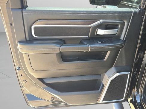 Used 2025 RAM 3500 Laramie AWD/4WD image 14
