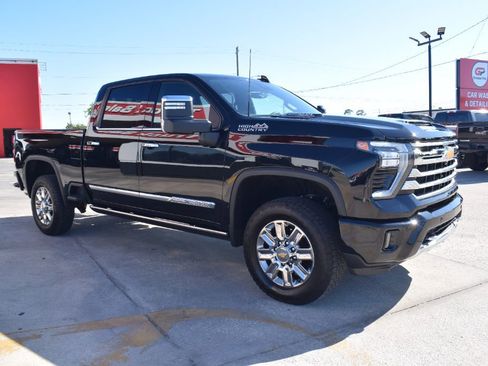 Used 2026 Chevrolet Silverado 3500 High Country w/ High Country Premium Package AWD/4WD image 6