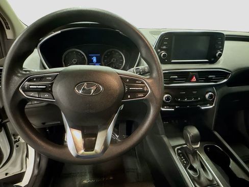 Used 2019 Hyundai Santa Fe SE image 13