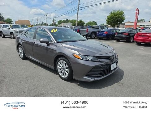 Used 2019 Toyota Camry LE w/ Carpet Mat Package FWD image 1