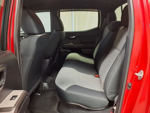 Used 2021 Toyota Tacoma 4x4 Double Cab image 26