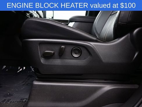 Used 2025 Chevrolet Silverado 2500 High Country w/ Technology Package AWD/4WD image 15