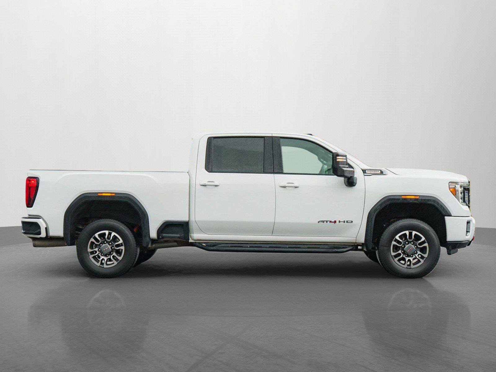 Used 2023 GMC Sierra 2500 AT4 w/ AT4 Preferred Package AWD/4WD image 8