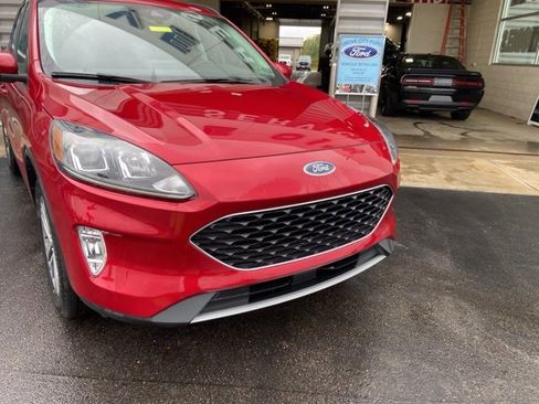 Used 2022 Ford Escape SEL image 5