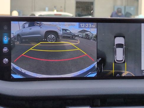 Used 2024 Genesis GV70 2.5T w/ Advanced Package image 21