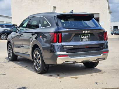New 2026 Kia Sorento S w/ S Panoramic Sunroof Package