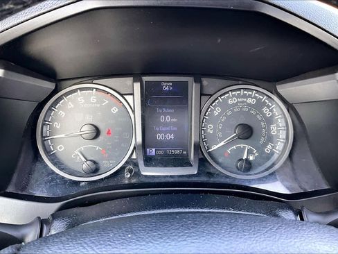 Used 2019 Toyota Tacoma TRD Sport image 26