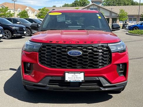 Used 2025 Ford Explorer ST-Line w/ ST-Line Street Pack AWD/4WD image 6