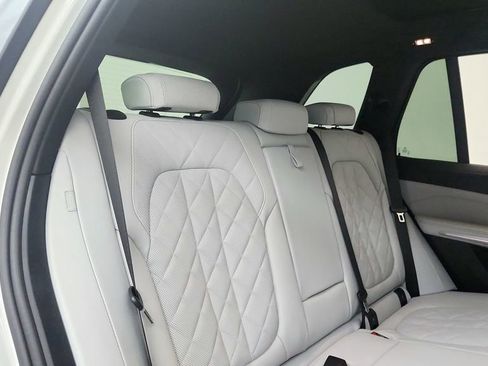Used 2026 BMW X5 xDrive40i w/ M Sport Package AWD/4WD image 17
