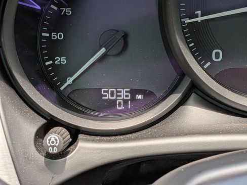 Certified 2026 Porsche Macan AWD/4WD image 11
