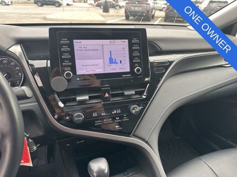 Used 2023 Toyota Camry SE image 15