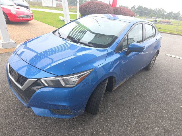 Used 2021 Nissan Versa SV FWD image 1