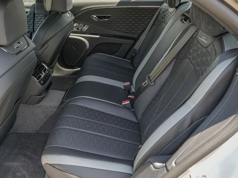 New 2025 Bentley Flying Spur Plug-In Hybrid AWD/4WD image 43