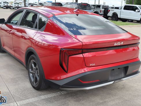 Used 2025 Kia K4 FWD image 6