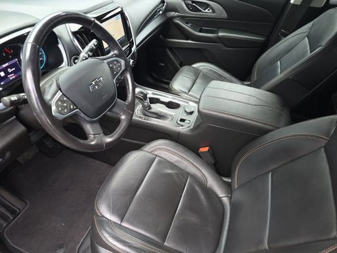 Used 2021 Chevrolet Traverse RS image 11