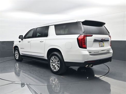 Used 2021 GMC Yukon XL Denali image 7