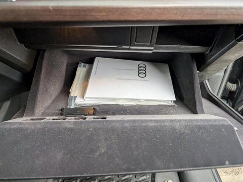 Used 2023 Audi Q5 Prestige w/ Prestige Package image 32