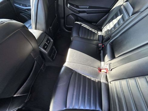 Used 2024 Ford Edge SEL image 11