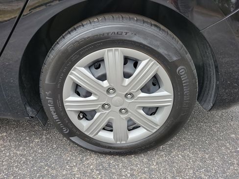 Used 2023 Kia Rio LX image 23