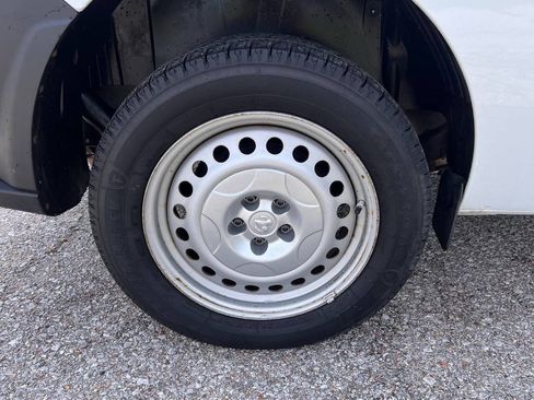 Used 2018 RAM ProMaster City Tradesman image 14