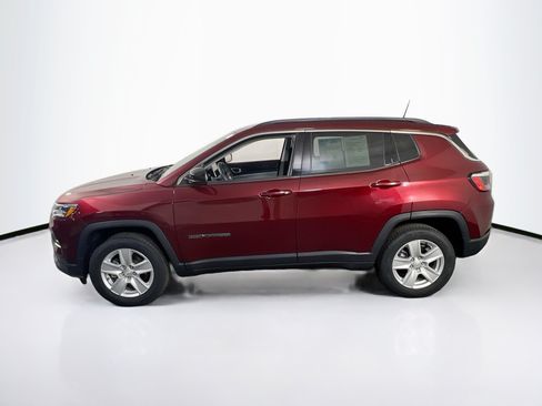 Used 2022 Jeep Compass Latitude w/ Convenience Group AWD/4WD image 8