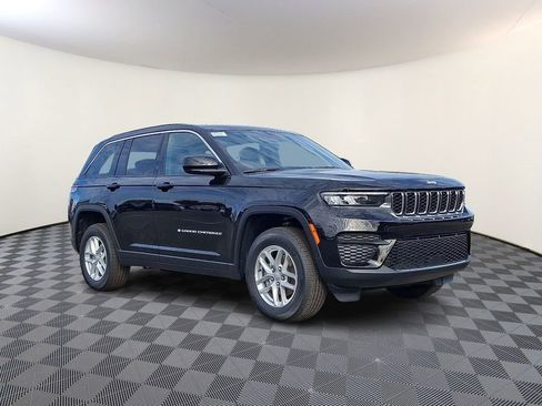 New 2025 Jeep Grand Cherokee Laredo X image 1