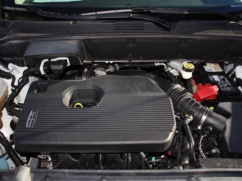 Certified 2021 Lincoln Nautilus Standard w/ Equipment Group 101A image 25