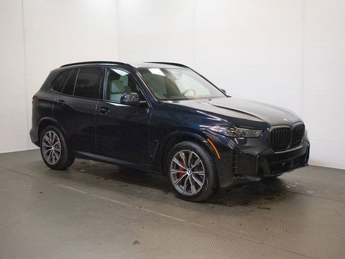 Certified 2024 BMW X5 xDrive40i w/ Executive Package AWD/4WD image 1