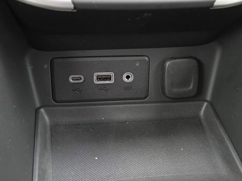 Used 2023 GMC Terrain SLE w/ Driver Convenience Package FWD image 6