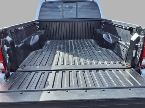 Used 2022 Toyota Tacoma SR image 22