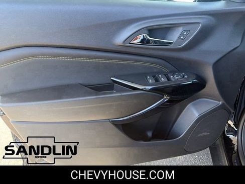 New 2026 Chevrolet Trax LT w/ Driver Confidence Package FWD image 10
