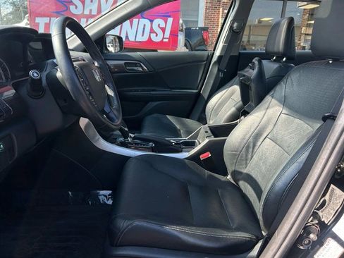 Used 2016 Honda Accord EX-L image 17