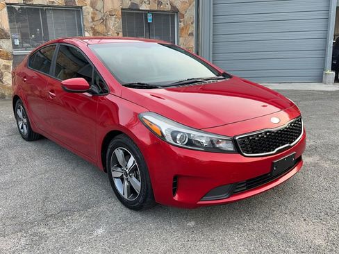 Used 2018 Kia Forte S image 3