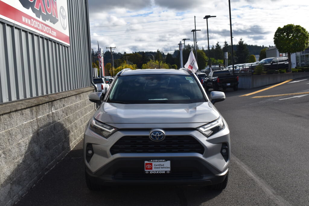 Certified 2022 Toyota RAV4 XLE Premium AWD/4WD image 2