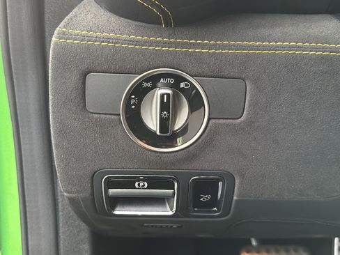 Used 2018 Mercedes-Benz AMG GT R image 27